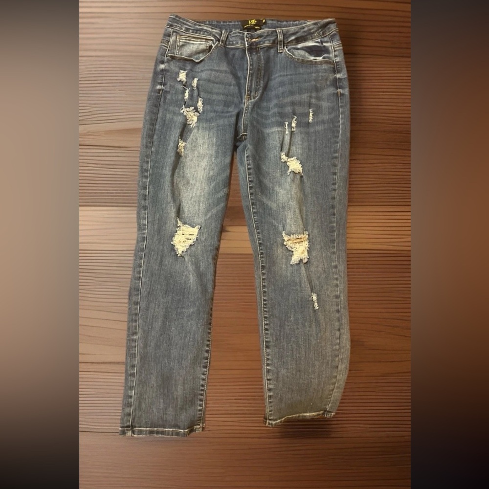L&B Distressed stretchy medium wash straight Jeans